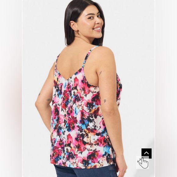 Torrid Georgette V Neck Cami, Light Box Floral, Size 2 (18-20), NWT - Picture 2 of 3